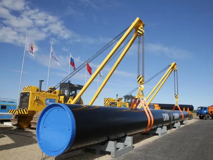 Руските приходи од нафта и гас се намалиле за 35,4 проценти на годишно ниво